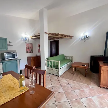 Apartment Gli Antichi Olivastri Casa Rosmarino *